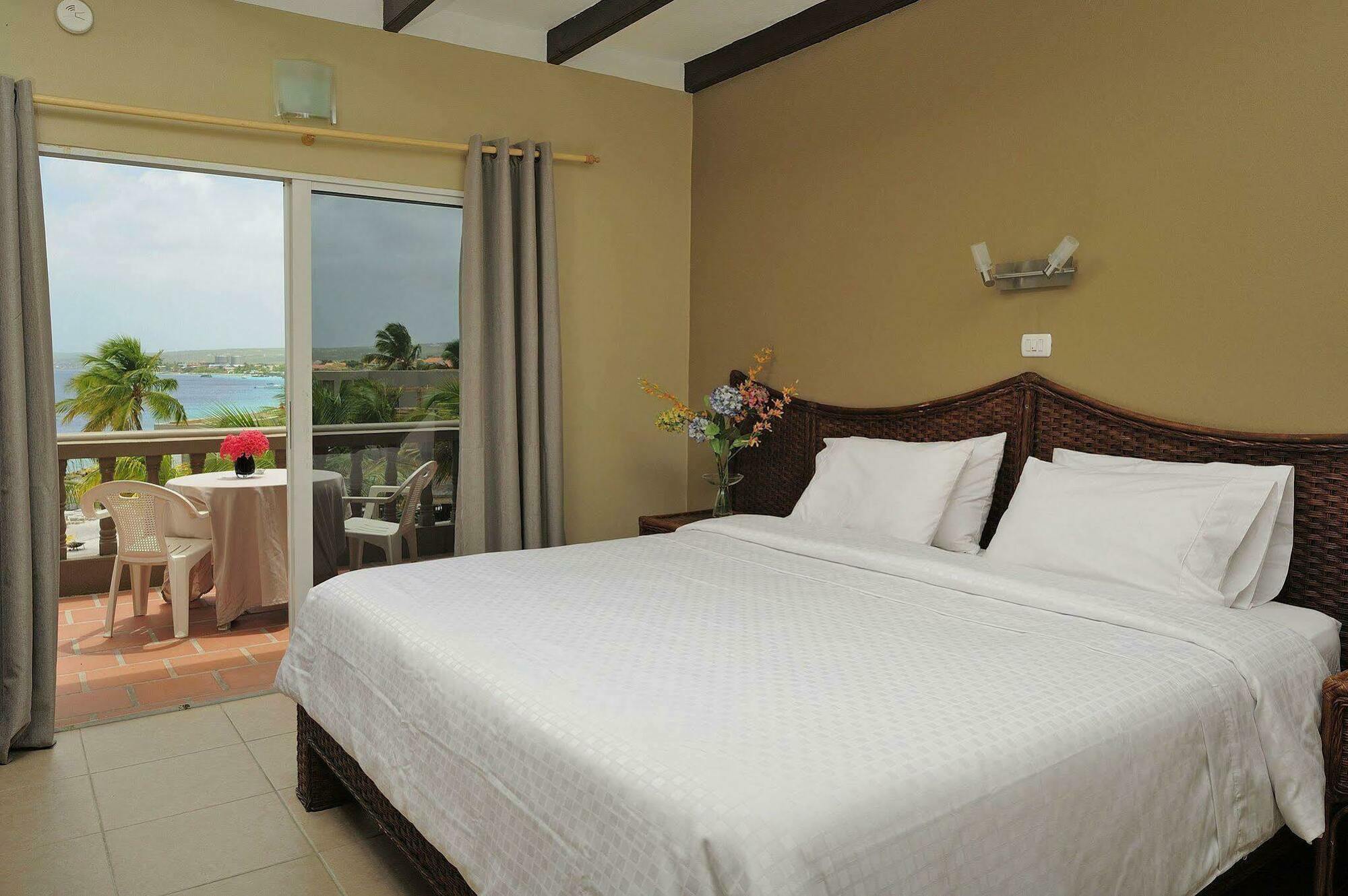 Eden Beach Resort - Bonaire Kralendijk na wyspie Bonaire Zewnętrze zdjęcie